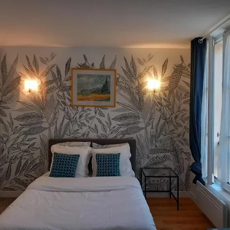 Le Studio Versaillais 베흑사이으